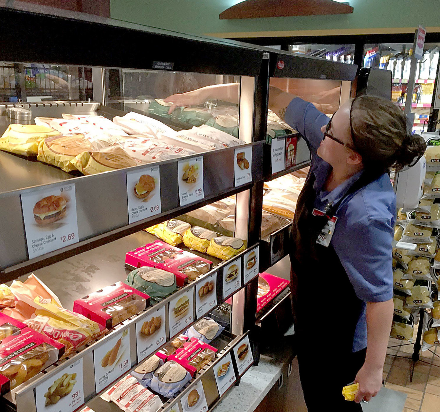 Kwik Trip opens in Lake Delton